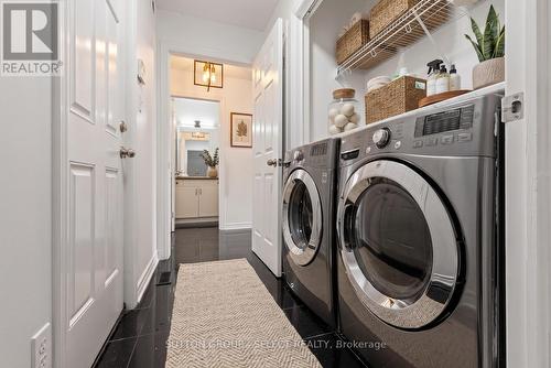 176 Buttercup Court, London North (North R), ON - Indoor Photo Showing Laundry Room