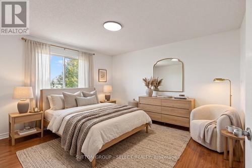 176 Buttercup Court, London North (North R), ON - Indoor Photo Showing Bedroom