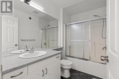 176 Buttercup Court, London North (North R), ON - Indoor Photo Showing Bathroom