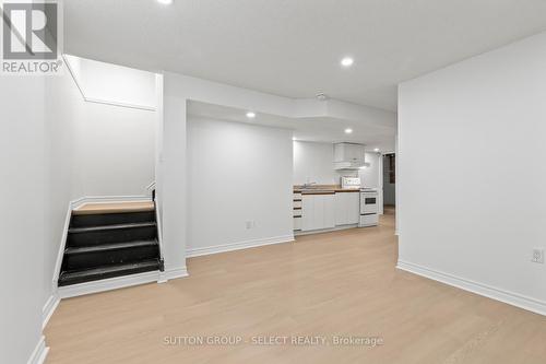 176 Buttercup Court, London North (North R), ON - Indoor Photo Showing Other Room