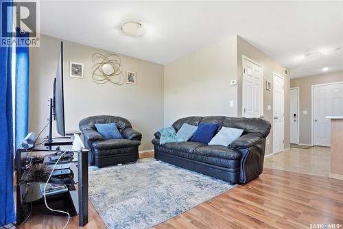 20 515 Centennial Drive, Warman, SK - Indoor Photo Showing Living Room