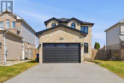 1124 CORRIE STREET Innisfil, ON L9S 1W9