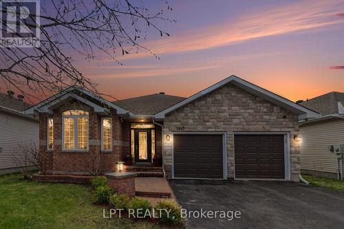 1942 Caprihani Way, Ottawa, ON - Outdoor