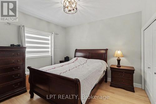 1942 Caprihani Way, Ottawa, ON - Indoor Photo Showing Bedroom