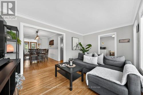 76 FREEMAN AVENUE  Guelph (Riverside Park), ON N1H 4T3
