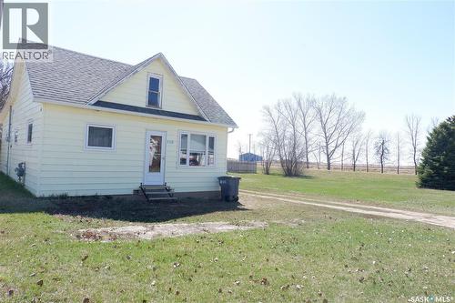 110 Railway Avenue E, Eyebrow, SK - Outdoor