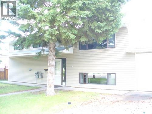 81 A&B Circlebrooke DRIVE  Yorkton, SK S3N 2C9