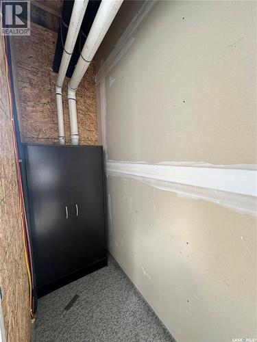 271 250 Akhtar Bend, Saskatoon, SK - Indoor