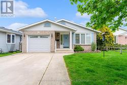 71 HAZEL STREET St. Catharines (Burleigh Hill), ON L2T 4B8