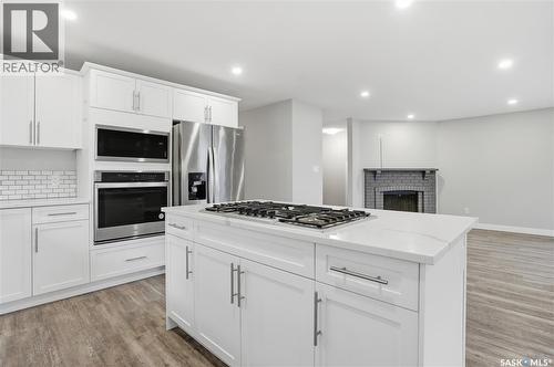 6602 Collins Bay, Regina, SK - Indoor Photo Showing Kitchen With Upgraded Kitchen
