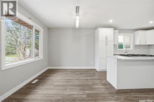 6602 Collins Bay, Regina, SK - Indoor Photo Showing Kitchen