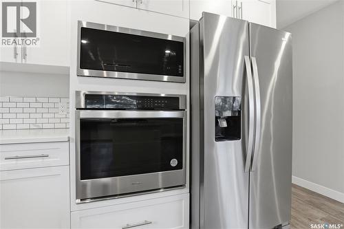 6602 Collins Bay, Regina, SK - Indoor Photo Showing Kitchen