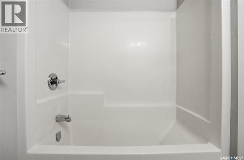 6602 Collins Bay, Regina, SK - Indoor Photo Showing Bathroom