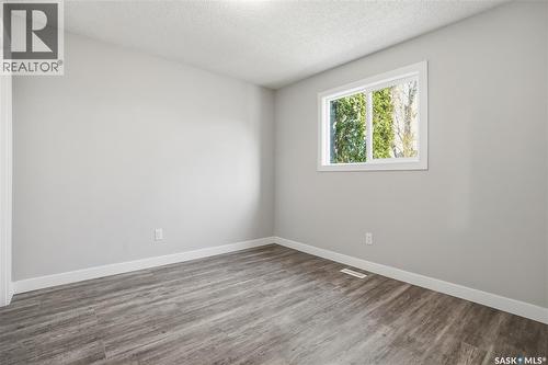 6602 Collins Bay, Regina, SK - Indoor Photo Showing Other Room