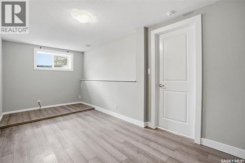 6602 Collins Bay, Regina, SK - Indoor Photo Showing Other Room