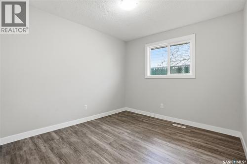 6602 Collins Bay, Regina, SK - Indoor Photo Showing Other Room