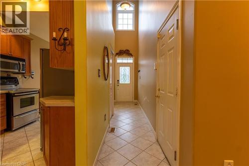 4066 Medland Drive, Burlington, ON - Indoor