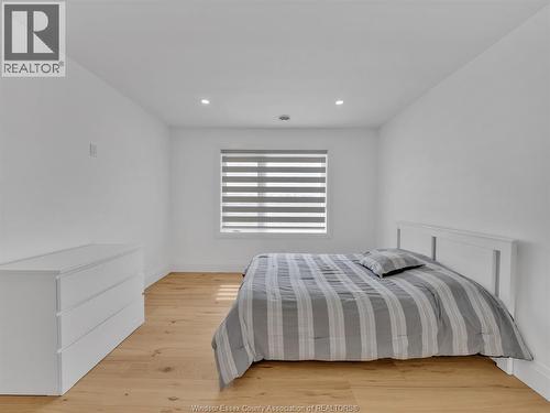 3684 Sutton Avenue, Windsor, ON - Indoor Photo Showing Bedroom