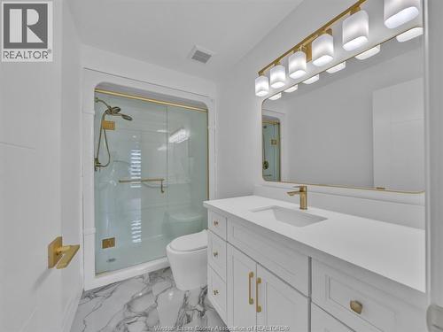 3684 Sutton Avenue, Windsor, ON - Indoor Photo Showing Bathroom
