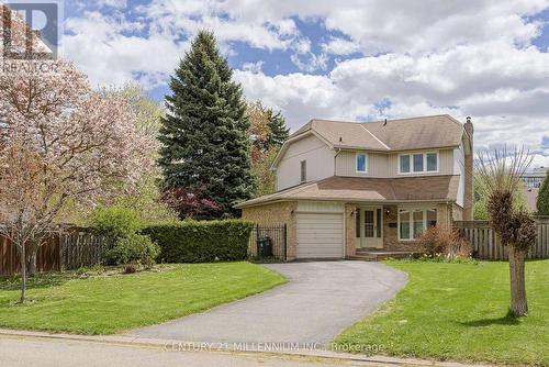 3 LONGBOURNE CRESCENT  Brampton, ON L6S 2R8