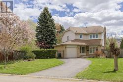 3 LONGBOURNE CRESCENT Brampton, ON L6S 2R8