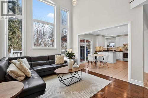 67 Summer Valley Drive, Brampton, ON - Indoor Photo Showing Living Room