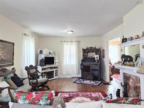 2591 Barronsfield Road, River Hebert, NS 