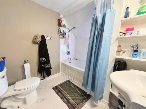 2591 Barronsfield Road, River Hebert, NS 