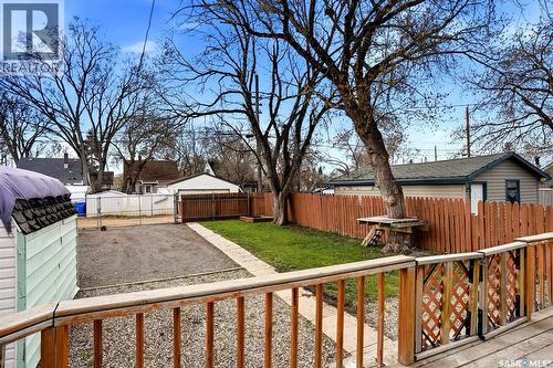 4015 2Nd Avenue, Regina, SK - Outdoor