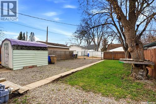 4015 2Nd Avenue, Regina, SK - Outdoor