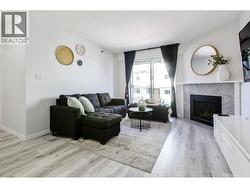440 22661 LOUGHEED HIGHWAY  Maple Ridge, BC V2X 2V4