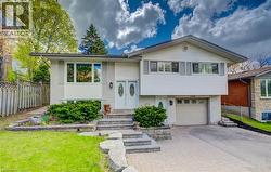 209 WILLOWDALE Avenue  Waterloo, ON N2J 3M2