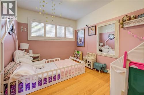 209 Willowdale Avenue, Waterloo, ON - Indoor Photo Showing Bedroom