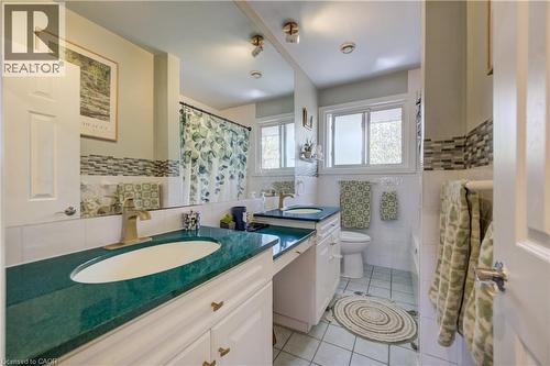 209 Willowdale Avenue, Waterloo, ON - Indoor Photo Showing Bathroom
