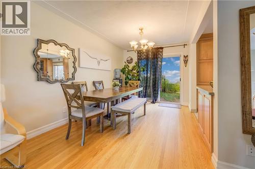 209 Willowdale Avenue, Waterloo, ON - Indoor Photo Showing Dining Room