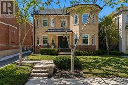 302 RUSSELL HILL ROAD Toronto, ON M4V 2T6