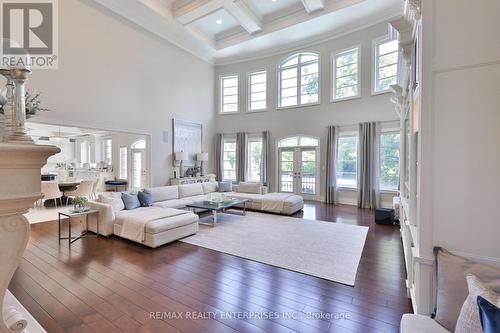 1459 Stavebank Road, Mississauga, ON - Indoor Photo Showing Living Room
