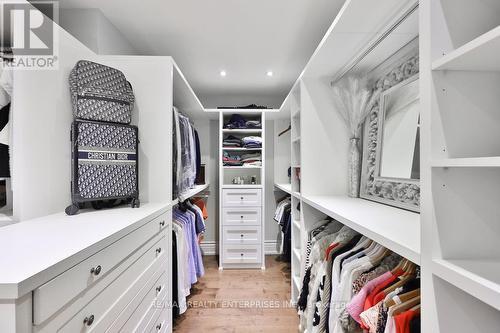 1459 Stavebank Road, Mississauga, ON - Indoor With Storage