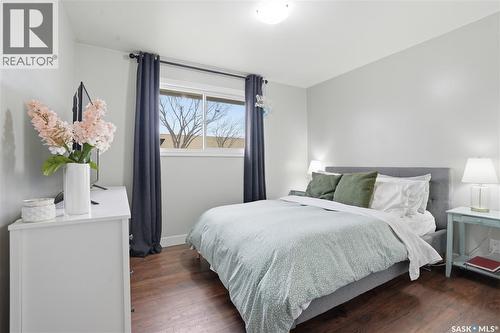 437 W Avenue N, Saskatoon, SK - Indoor Photo Showing Bedroom