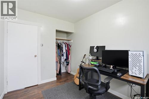 437 W Avenue N, Saskatoon, SK - Indoor Photo Showing Office
