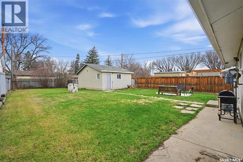 437 W Avenue N, Saskatoon, SK - Outdoor With Backyard