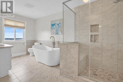 2219 County Road 42, Clearview, ON - Indoor Photo Showing Bathroom
