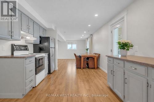 2219 County Road 42, Clearview, ON - Indoor Photo Showing Kitchen