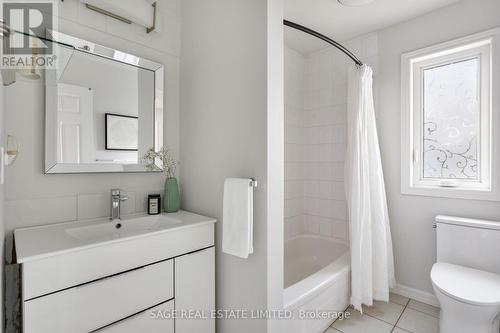 1463 Daventry Court, Mississauga, ON - Indoor Photo Showing Bathroom
