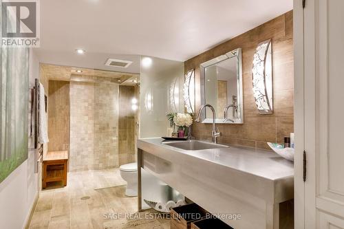 1463 Daventry Court, Mississauga, ON - Indoor Photo Showing Bathroom