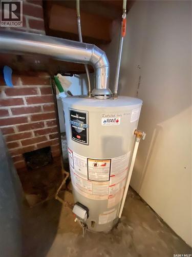 85 Smith Street E, Yorkton, SK - Indoor Photo Showing Basement