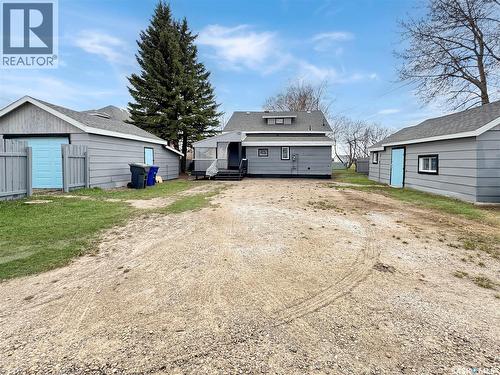 405 Railway Avenue, Cut Knife, SK - Outdoor