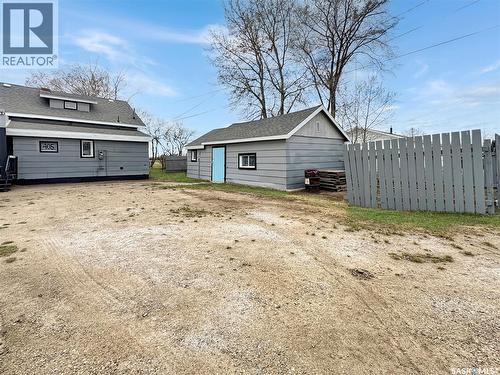 405 Railway Avenue, Cut Knife, SK - Outdoor