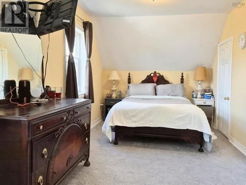 2591 Barronsfield Road, River Hebert, NS - Indoor Photo Showing Bedroom