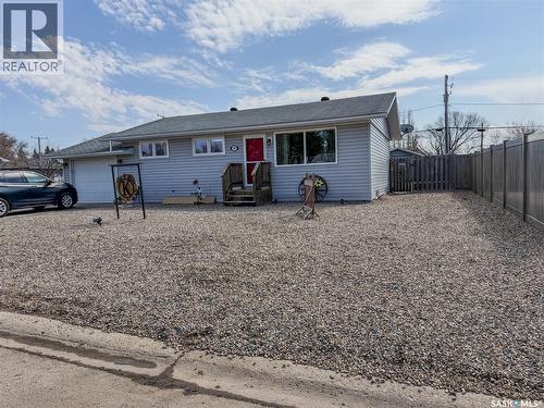 319 March Avenue E, Langenburg, SK - Outdoor